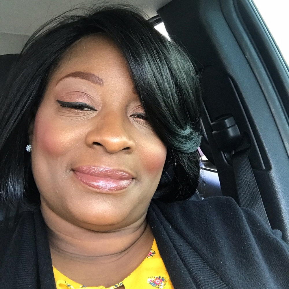 Meet your Posher, Renea